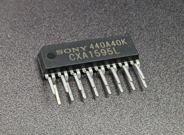 IC CXA1595L