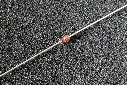 �ĥ��ʡ����������� RD15ES-B2