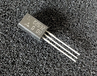 �ȥ�󥸥��� 2SC2632-Q