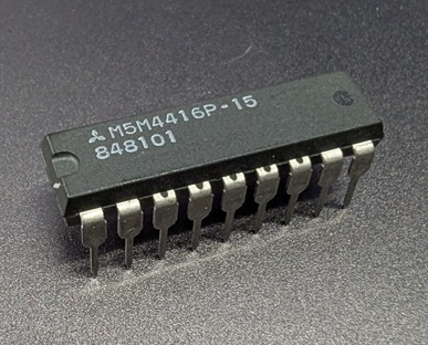 D-RAM M5M4416P-15