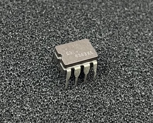 IC UPC354D
