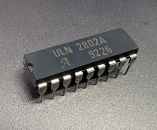 ȥ󥸥쥤 ULN2802A