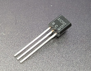 ¥È¥é¥ó¥¸¥¹¥¿ 2SA1082-D