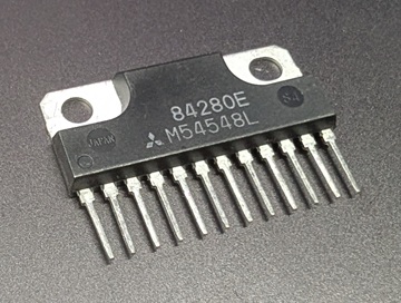 IC M54548L